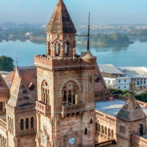 Prag,Mahal,,Morning,Time,Hitting,The,Spire,Of,The,Ancient