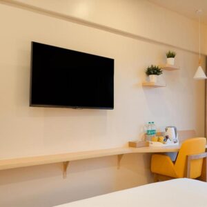 Bloom Hub l WEH Andheri Room 3