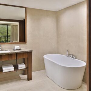 Courtyard by Marriott Mahabaleshwar 7