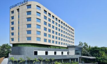 Courtyard by Marriott Nashik 1 1