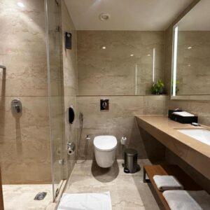 Courtyard by Marriott Nashik 10