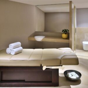 Courtyard by Marriott Nashik 5