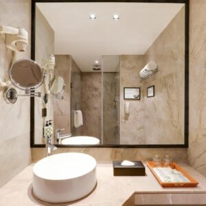 Lemon Tree Premier, Mumbai International Airport Room 4