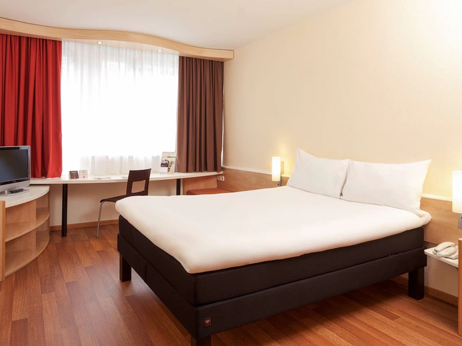 Eastern Europe Retreat - I Fly – Austria