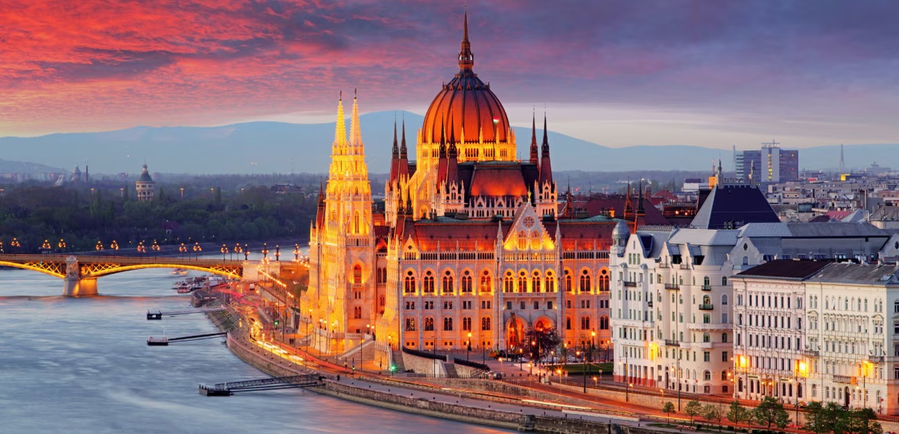 Danube Discovery Getaway with Bus - I Fly – Austria