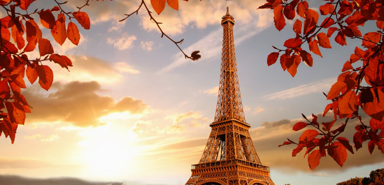Captivating Paris Trip - I Fly – France