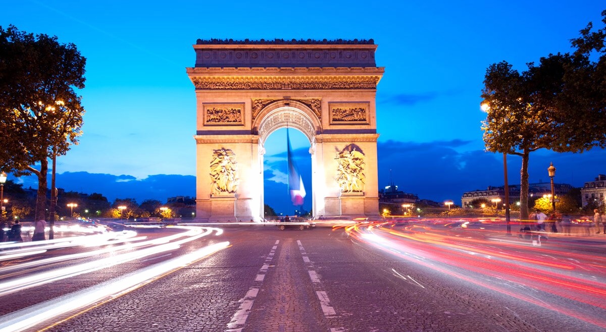 Classic London, Bruges & Paris Reloaded - 2026 (Guided Tour) - I Fly – France