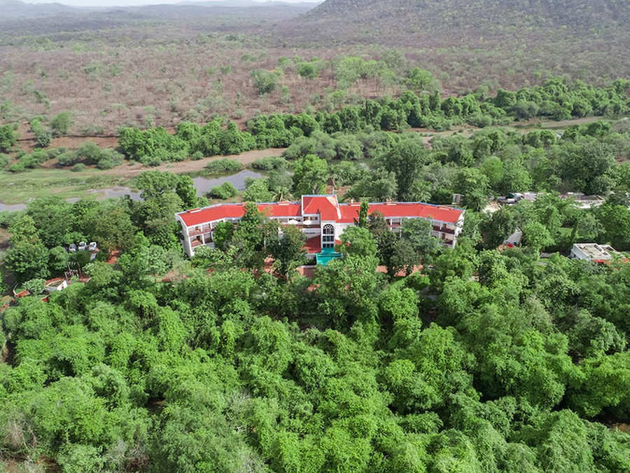 Gir Forest & Gateway Hotel – Gujarat