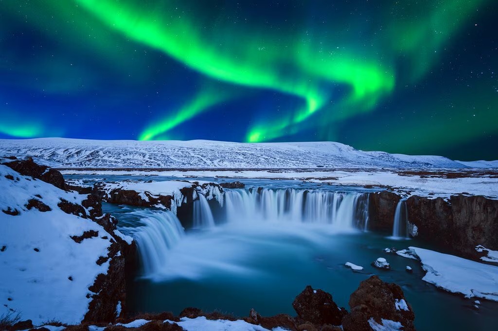 Iceland Winter Wonderland (Guided Tour) - I Fly – Iceland