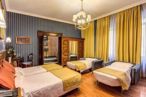 Classic Italy Sojourn with Bus - I Fly – Italy
