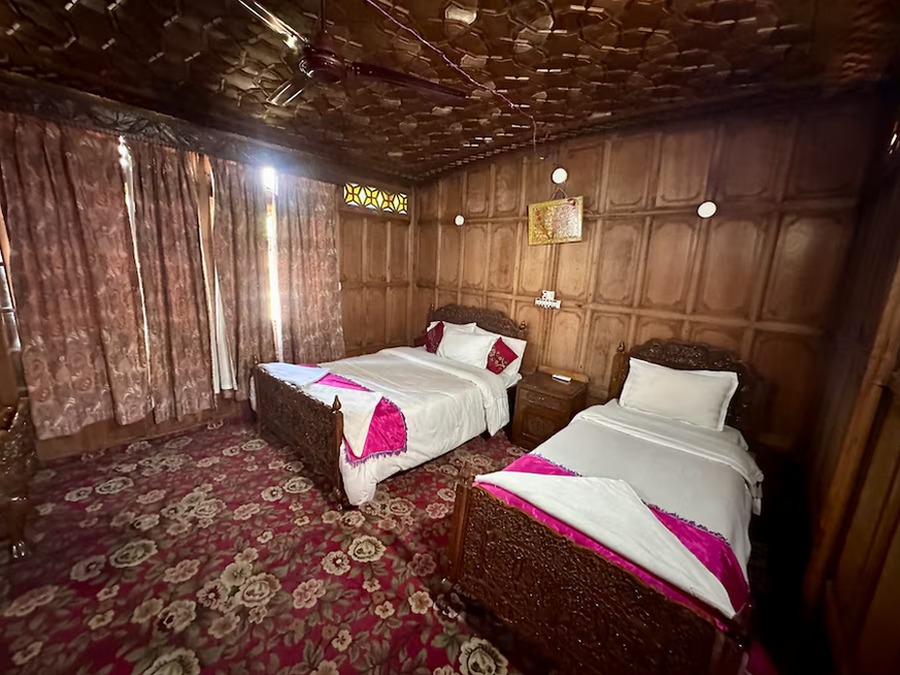 Magical Kashmir Holiday - I Fly – Kashmir