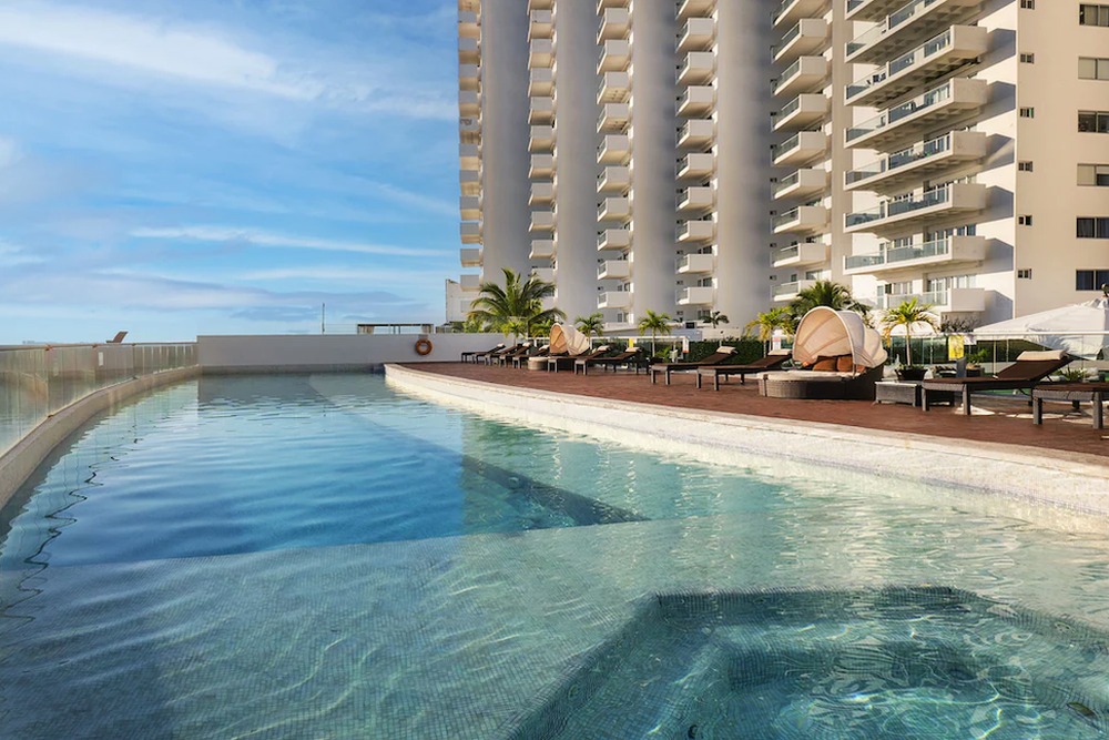 Cancun Paradise Getaway - I Fly – Mexico