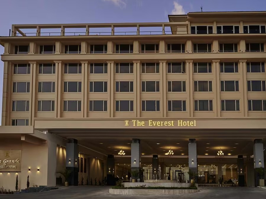 Explore Nepal With Luxury Stay - I Fly – Nepal