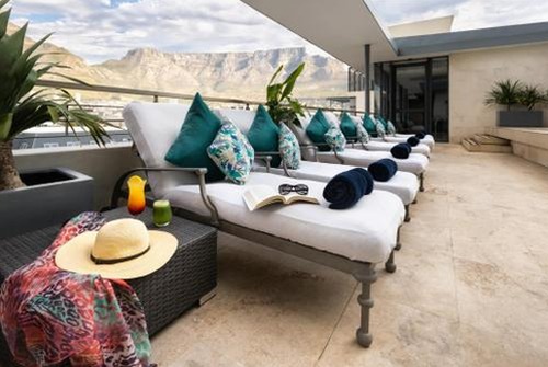 Wildlife & Coast Special - I Fly – South Africa