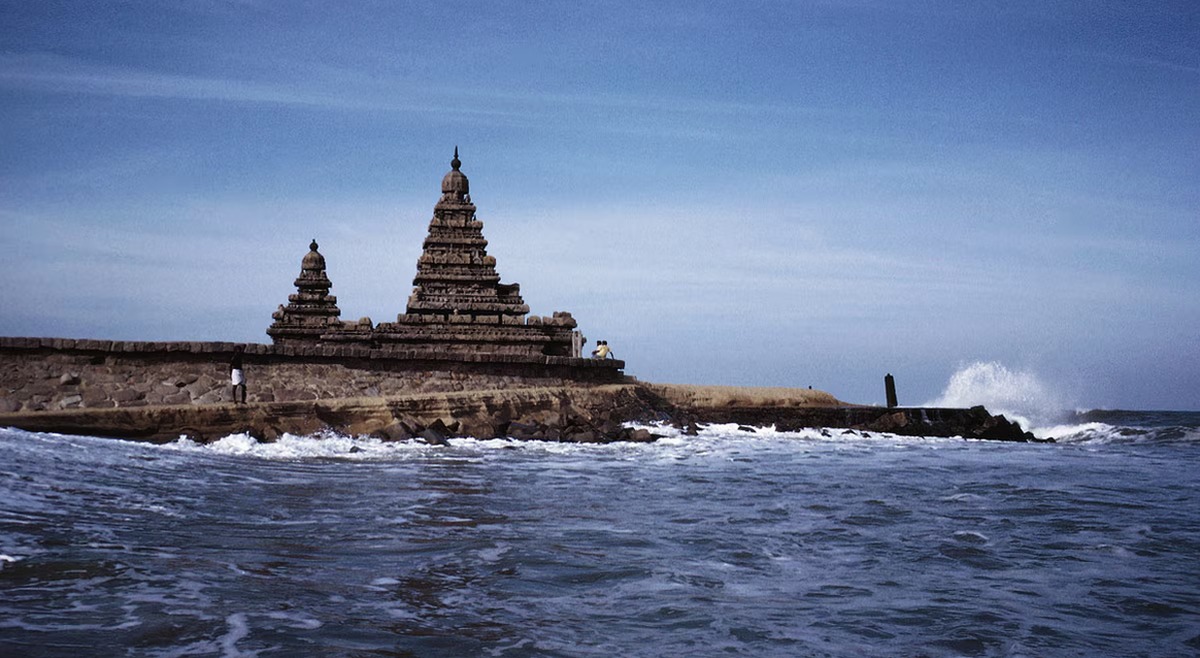 Mahabalipuram & Puducherry with Hotel Stay – Tamil Nadu