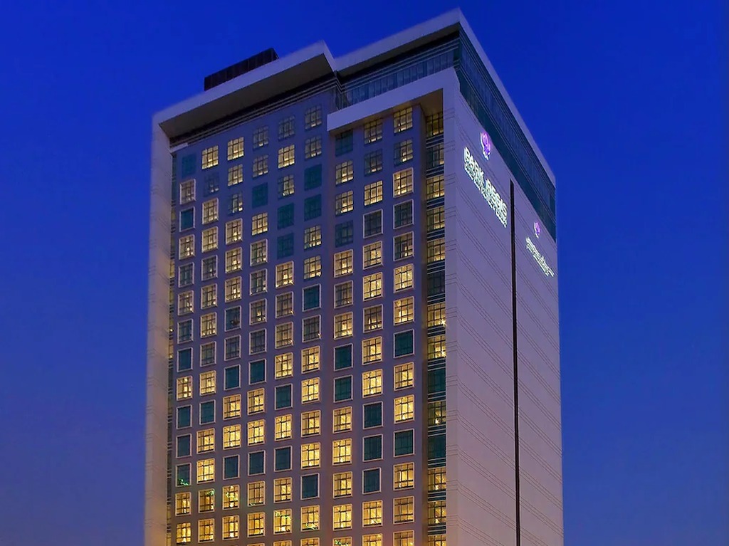 Grand Dubai & Abu Dhabi Escape - I Fly – United Arab Emirates