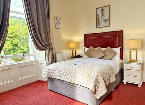 Vibrant Irish Getaway - I Fly – United Kingdom