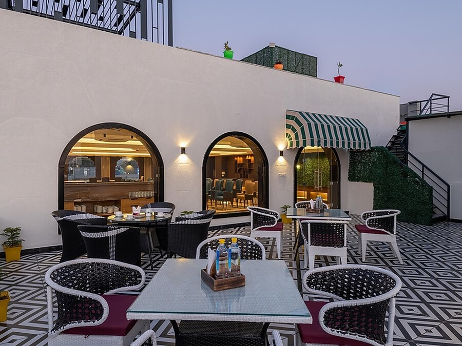 Romantic Stay in Dehradun – Uttarakhand
